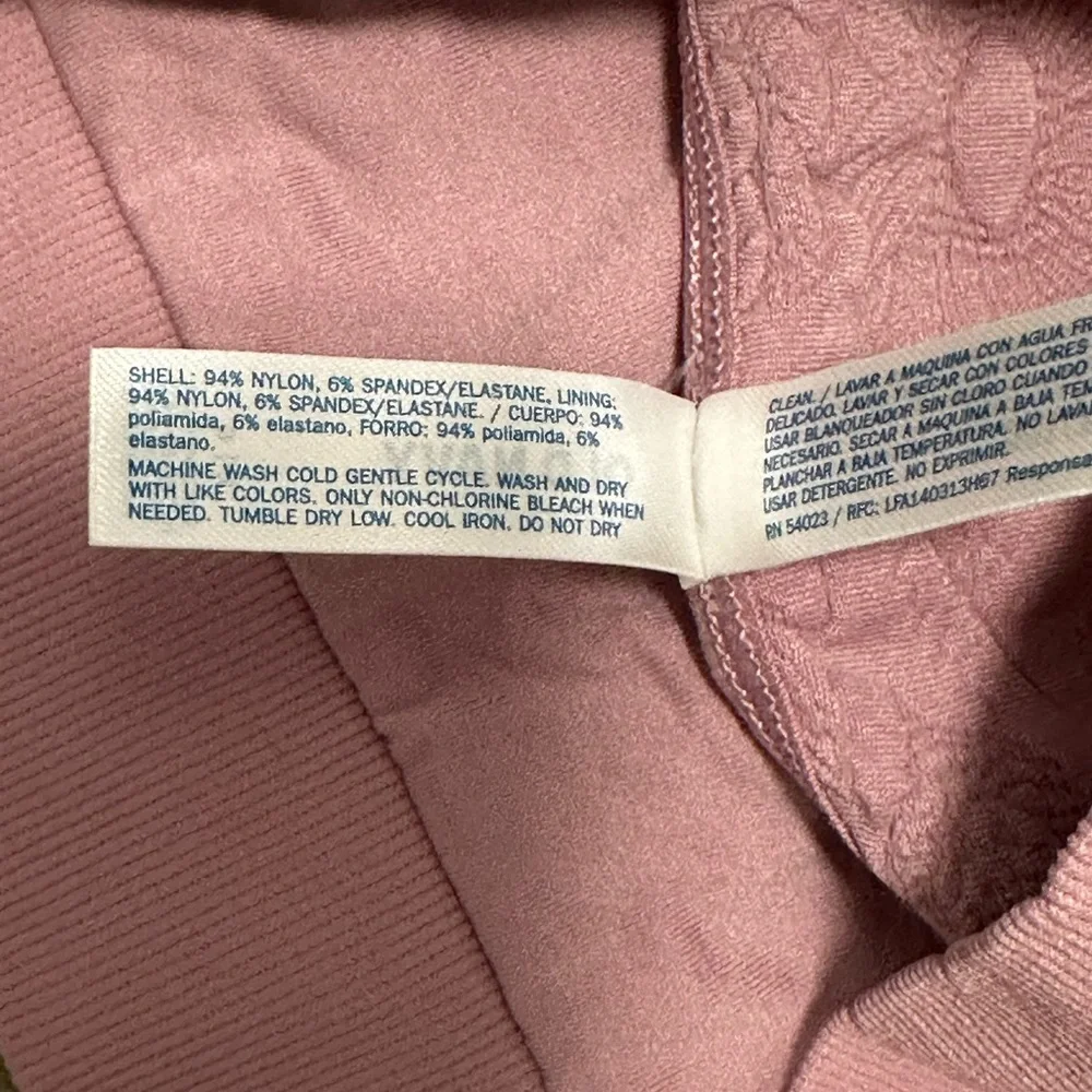 Old Navy Large Bra Bralette Textured Rose Adjustable Straps Wireless Comfortable - Picture 10 of 10